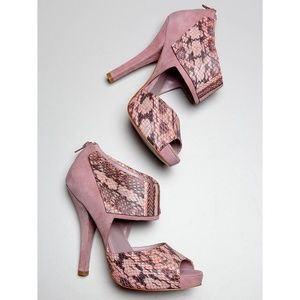 Kelsi Dagger Shoes - Kelsi Dagger Joanna Bootie Kelsi Dagger Shoes - Kelsi Dagger Joanna Bootie