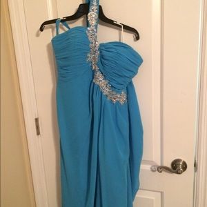 Beautiful teal long evening dress