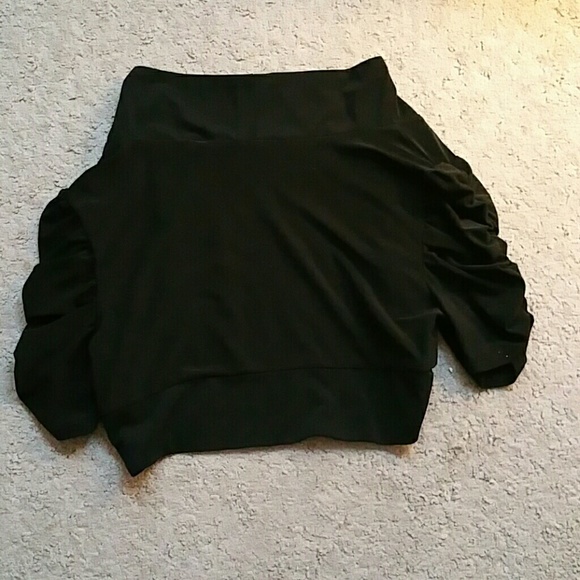 Half top - Picture 3 of 3