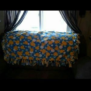 Ducky tie blanket