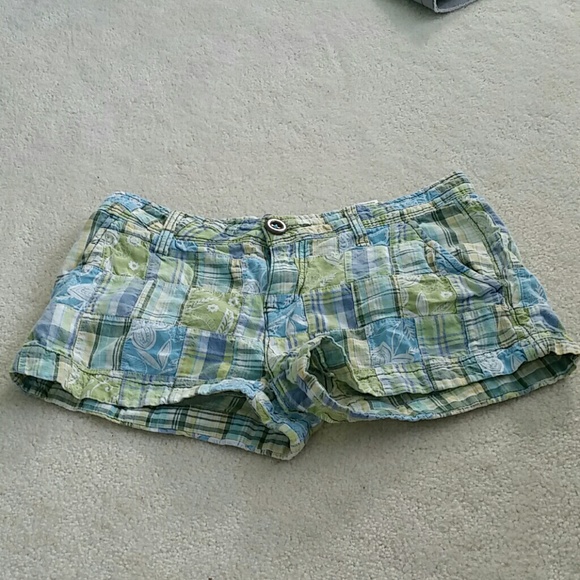 Aeropostale tropical shorts 7/8