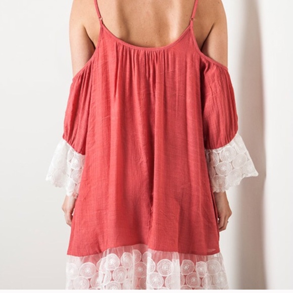 Cold Shoulder Dress - Picture 2 of 3