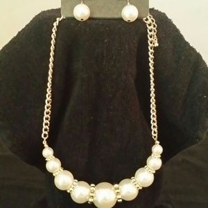 Pearl necklace