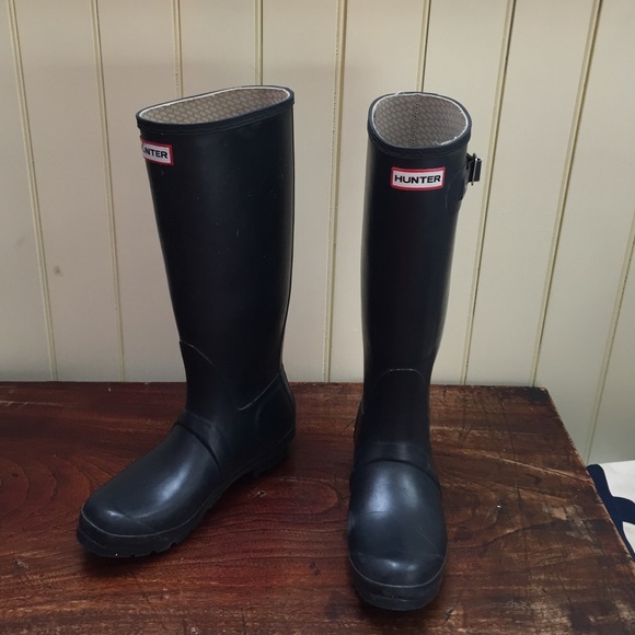 Hunter Matte Navy RainBoots