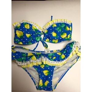 Lemon bikini! 🍋🍋