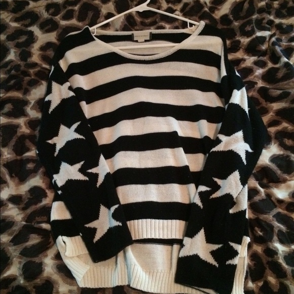 Black and White Stars and Stripes Knitted Sweater - Picture 1 of 1