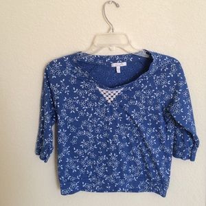 delias blue keyhole floral top