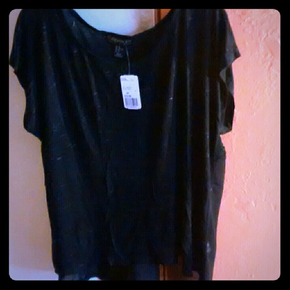 Black Torrid 2x shirt