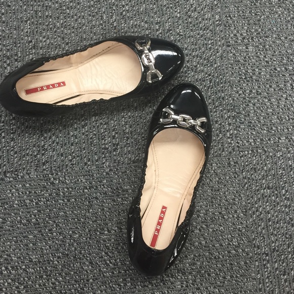 Prada flats - Picture 2 of 3