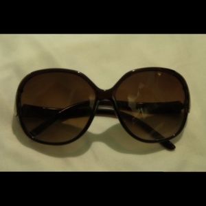 Oversized brown sunglasses