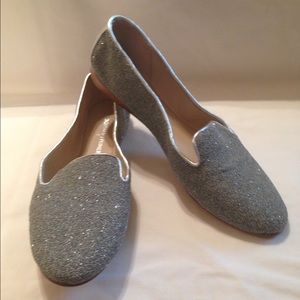 Donald J Pliner Flats