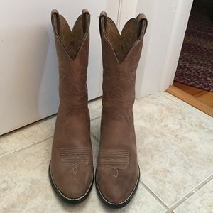 Artiat cowgirl boots