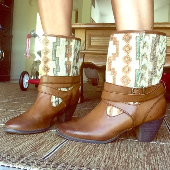 BKE Short boots/ 7.5