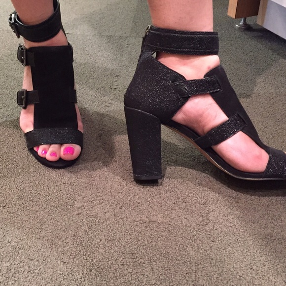 Strappy booties - Picture 2 of 3