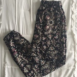 🌸 Loose Pants 🌸