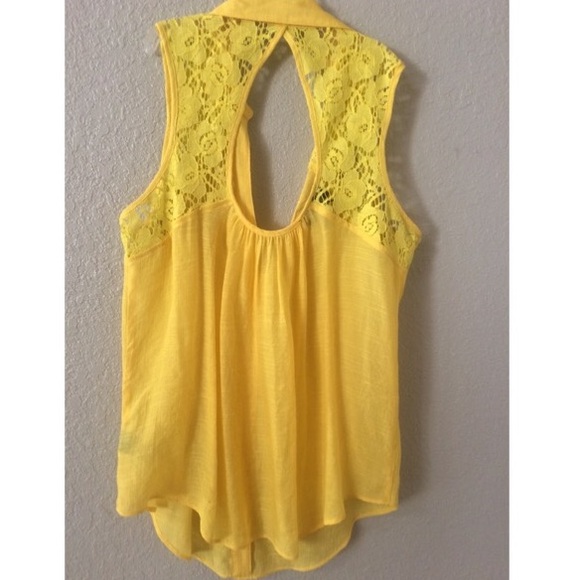 A'gaci collared blouse ๐ - Picture 2 of 4