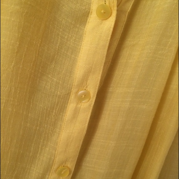 A'gaci collared blouse ๐ - Picture 3 of 4