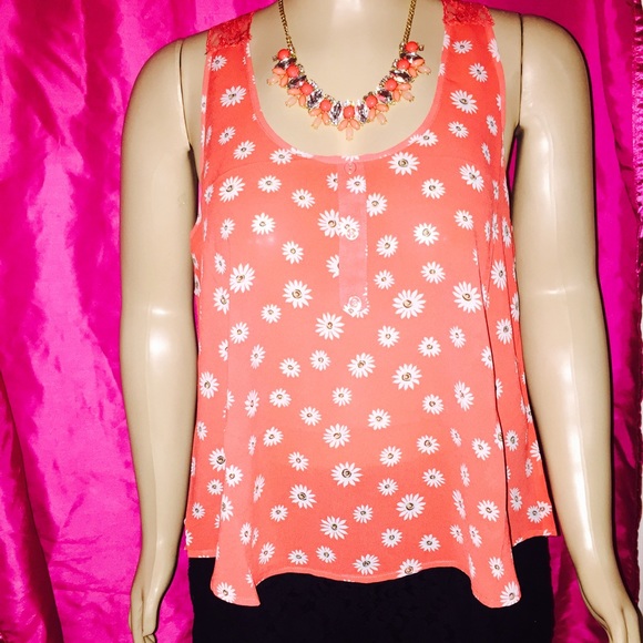 Summer top! - Picture 2 of 2