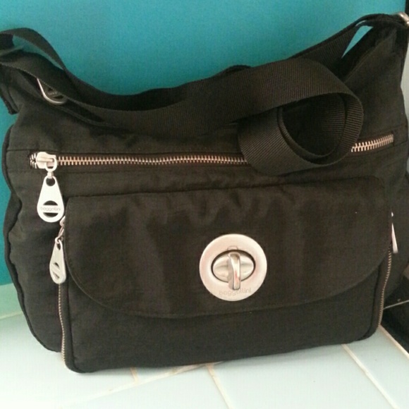 Baggallini Crossbody  with adjustable strap