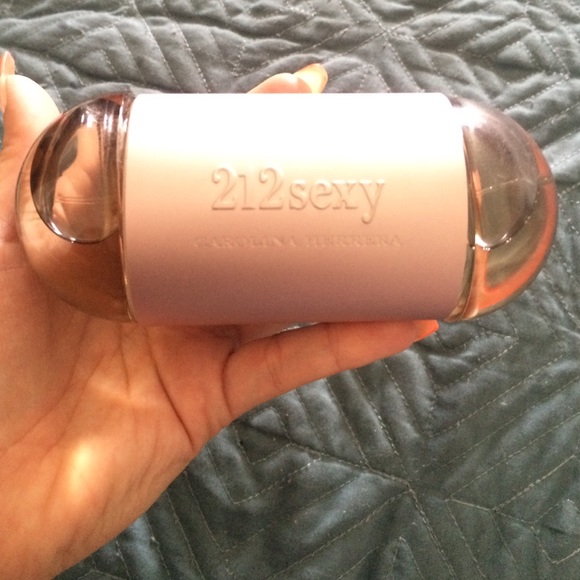 Carolina Hererra 212 SEXY