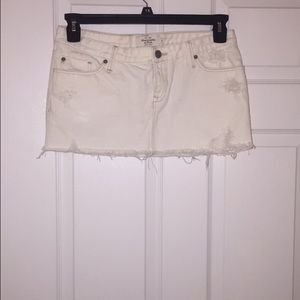 Abercrombie and Fitch White jean skirt!