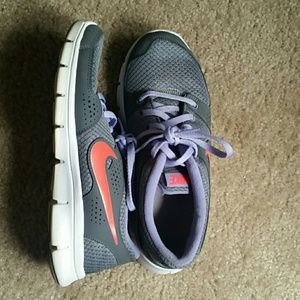 Nike shoes NWOT