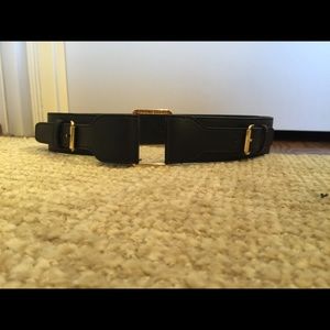 Michael Kors black and gold leather waist belt