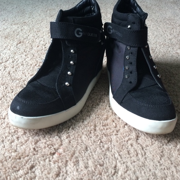 Guess Sneaker Wedges