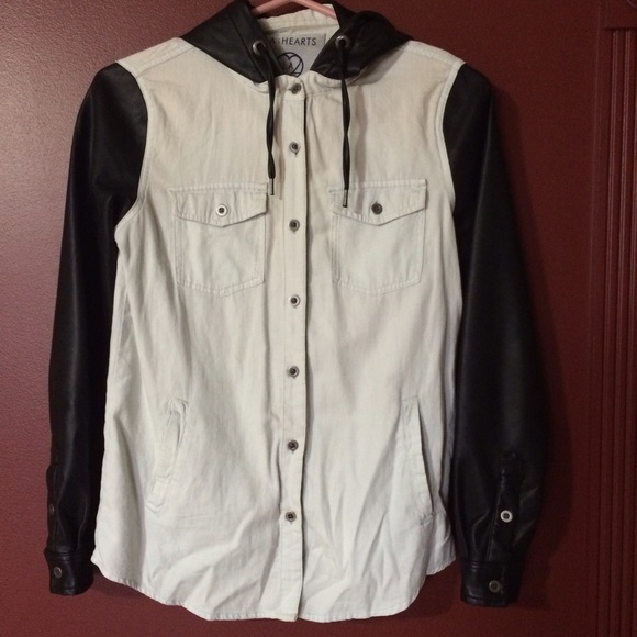 LA Hearts Button Down