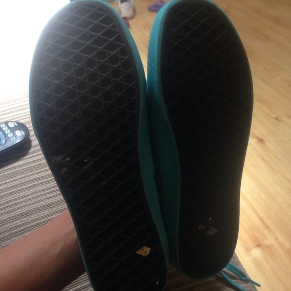 Vans - Picture 3 of 3
