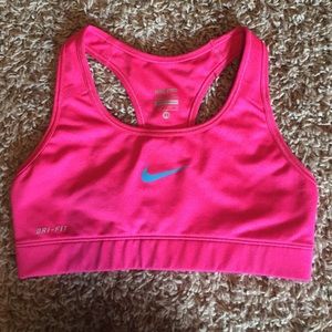 Nike sports-bra