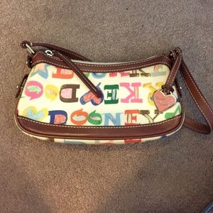 ✨Early 2000s✨ 100% authentic Dooney & Bourke handbag