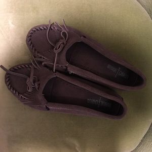 Minnetonka fringe grey moccasins