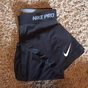 Nike pro crop legging