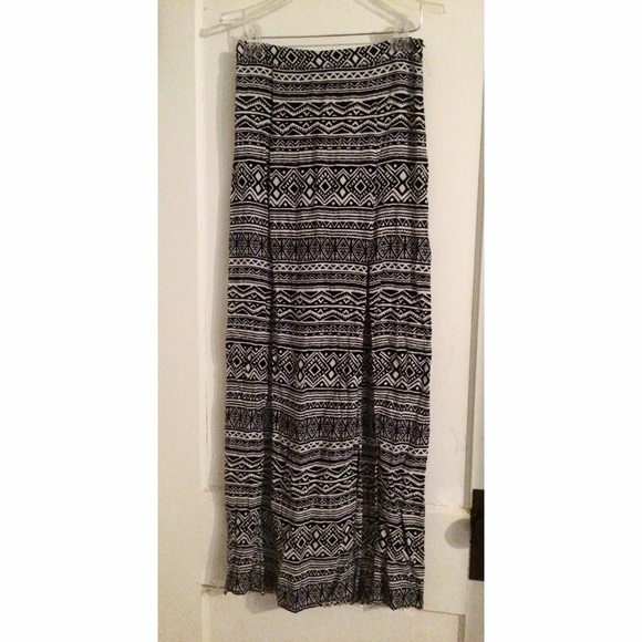 Aztec Patterned Side-slit Maxi Skirt (new w/ tags) - Picture 1 of 1