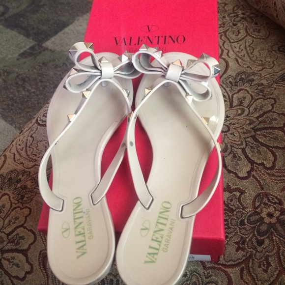 Valentino Shoes - SOLD. Valentino bow thong sandals with detail