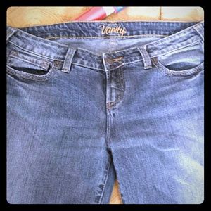 32/29 Vanity Jeans
