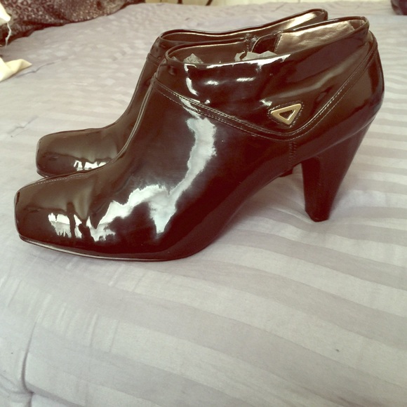 Black Fioni Ankle Boots
