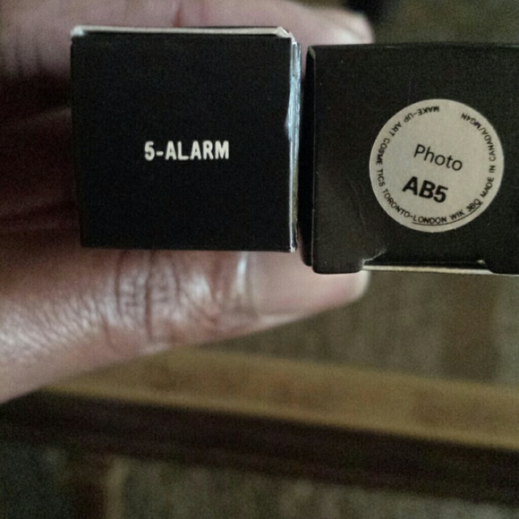 REAL VS. FAKE - Picture 2 of 4