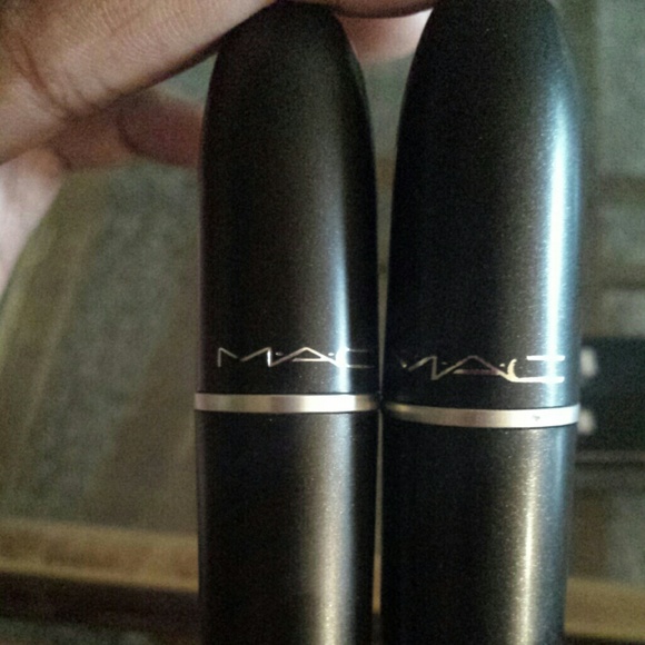 REAL VS. FAKE - Picture 4 of 4