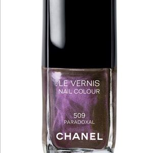 CHANEL Paradoxal Nail Polish