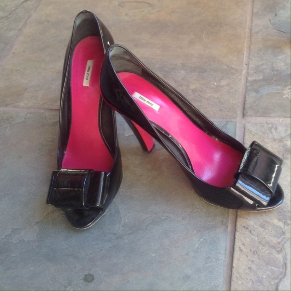 Black patent leather Miu Miu peep toe pumps