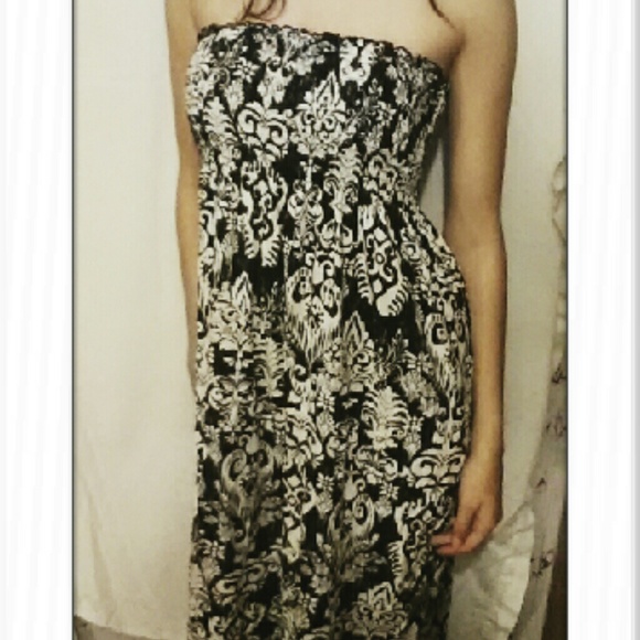 Black and white maxi dress.