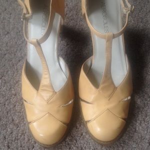 Vintage Style T-Strap Pumps
