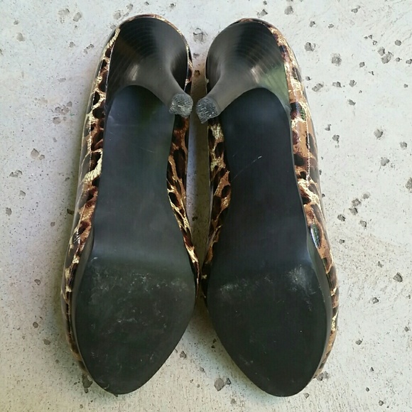 Steve Madden Patent faux leather Peep toe heels - Picture 2 of 4