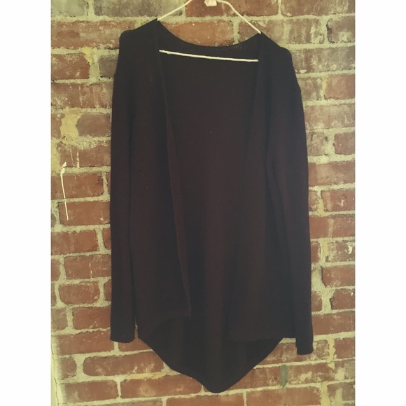 BRANDY MELVILLE CARDIGAN
