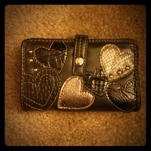 Black heart wallet