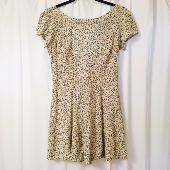 Forever 21 Floral Dress - Picture 4 of 4
