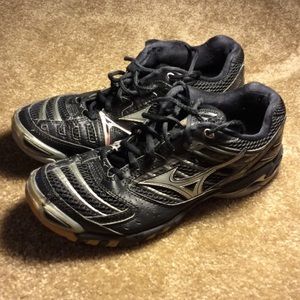 wave lightning 7 mizuno vollyball shoes