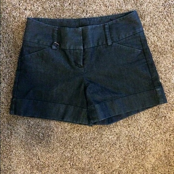 Size 0 express shorts - Picture 1 of 1